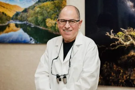 Photo of cosmetic dentist Dr. Fred Peck.